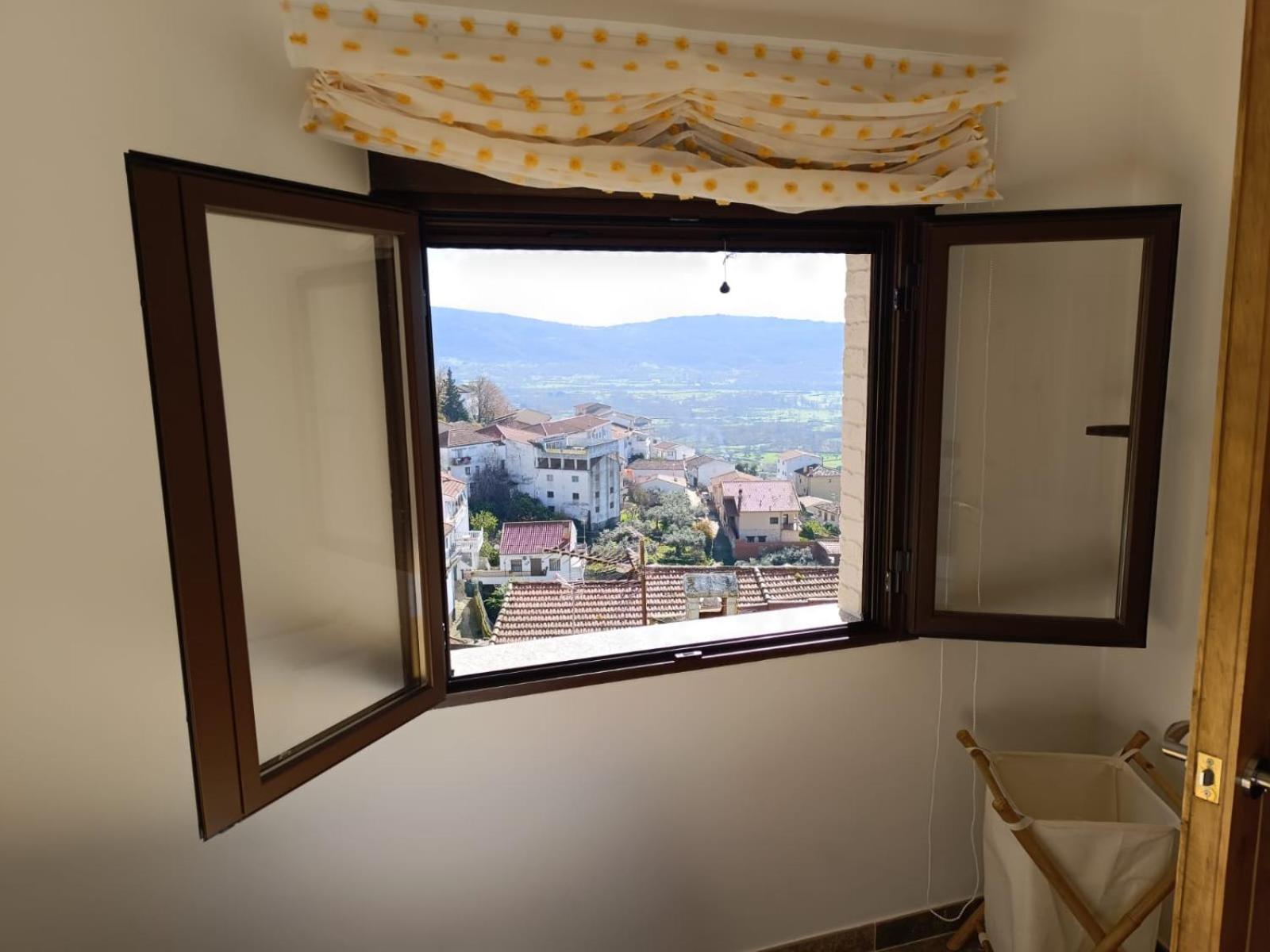 U Lagartu Appartement Eljas Buitenkant foto